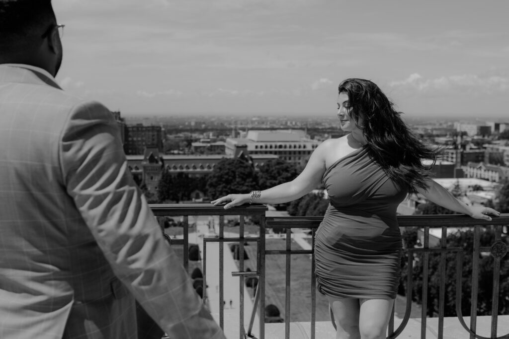 he is looking at her on the balcony of the oratory